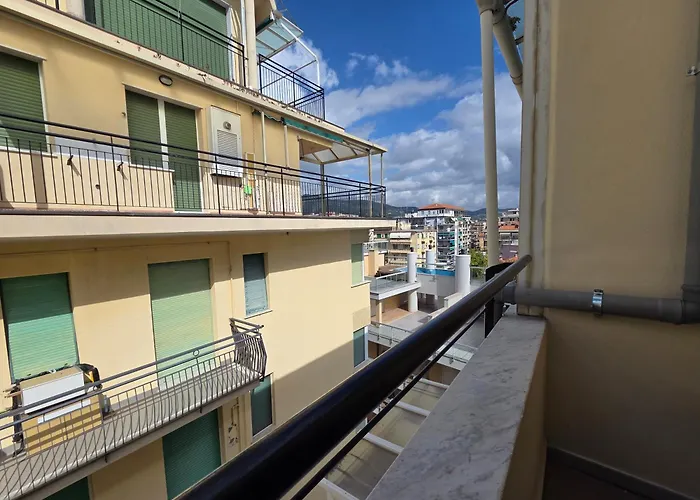 Ita - By Ligooria Apartment